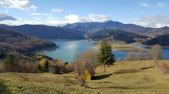 Lacul Izvorul Muntelui