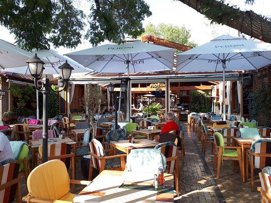 Terasa MOTOR Mamaia