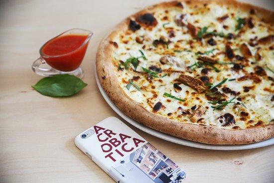 Pizza Acrobatica
