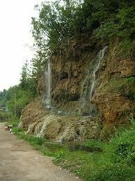 Cascada de apă termală Toplița
