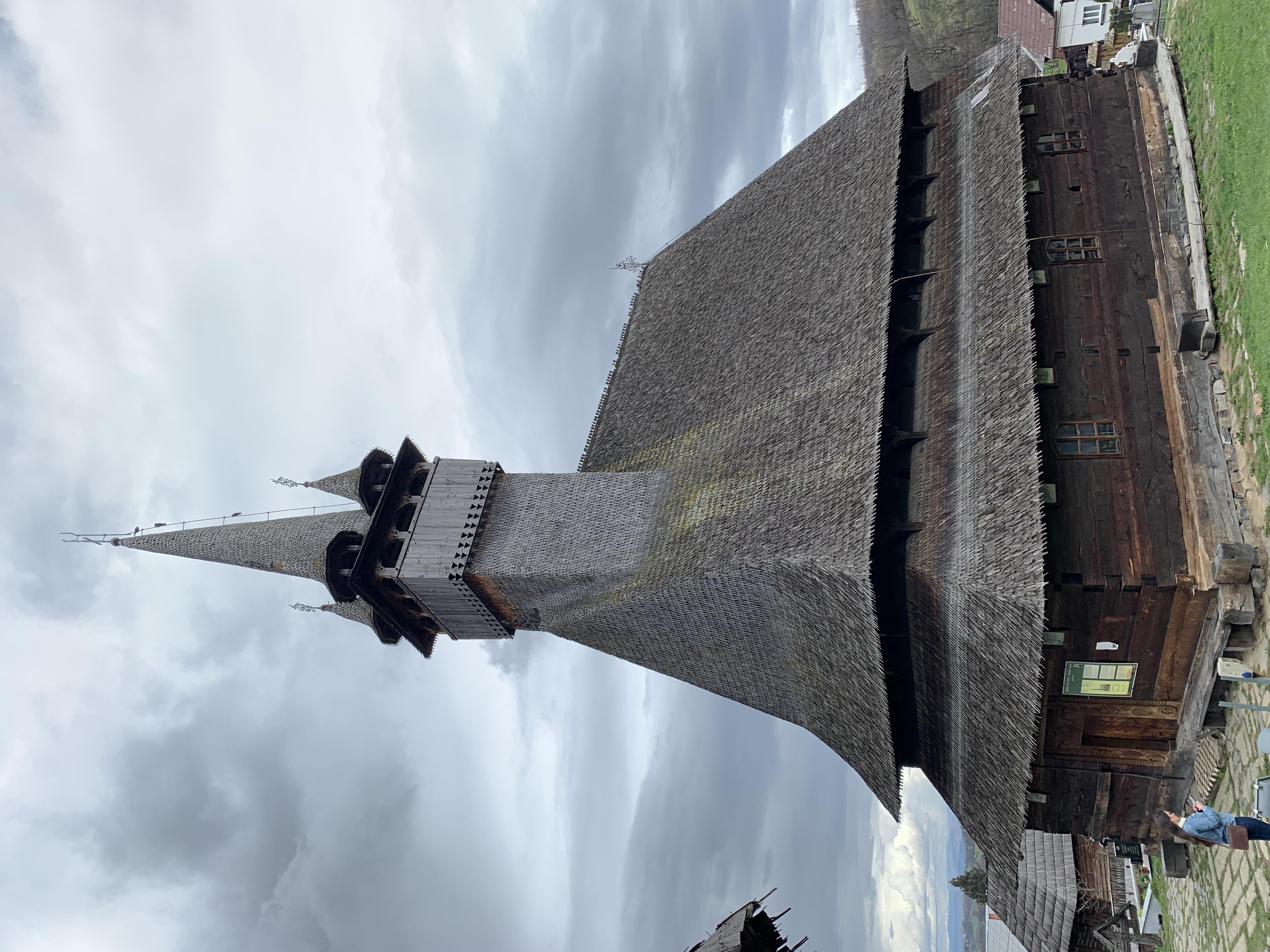Biserica de lemn din Budești Josani
