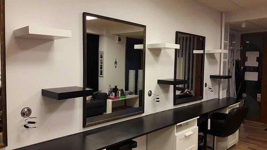 Zuwar Salon